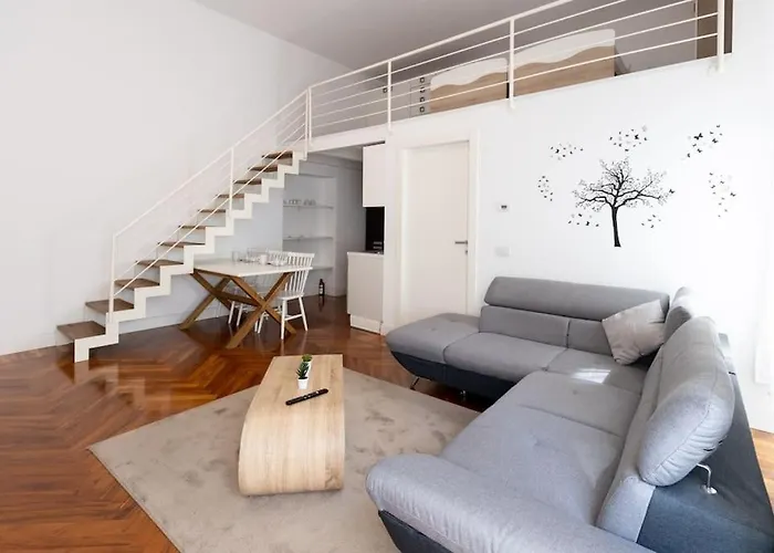 Loft2 Via Morosini Centro - Ixihome Апартаменты Варезе